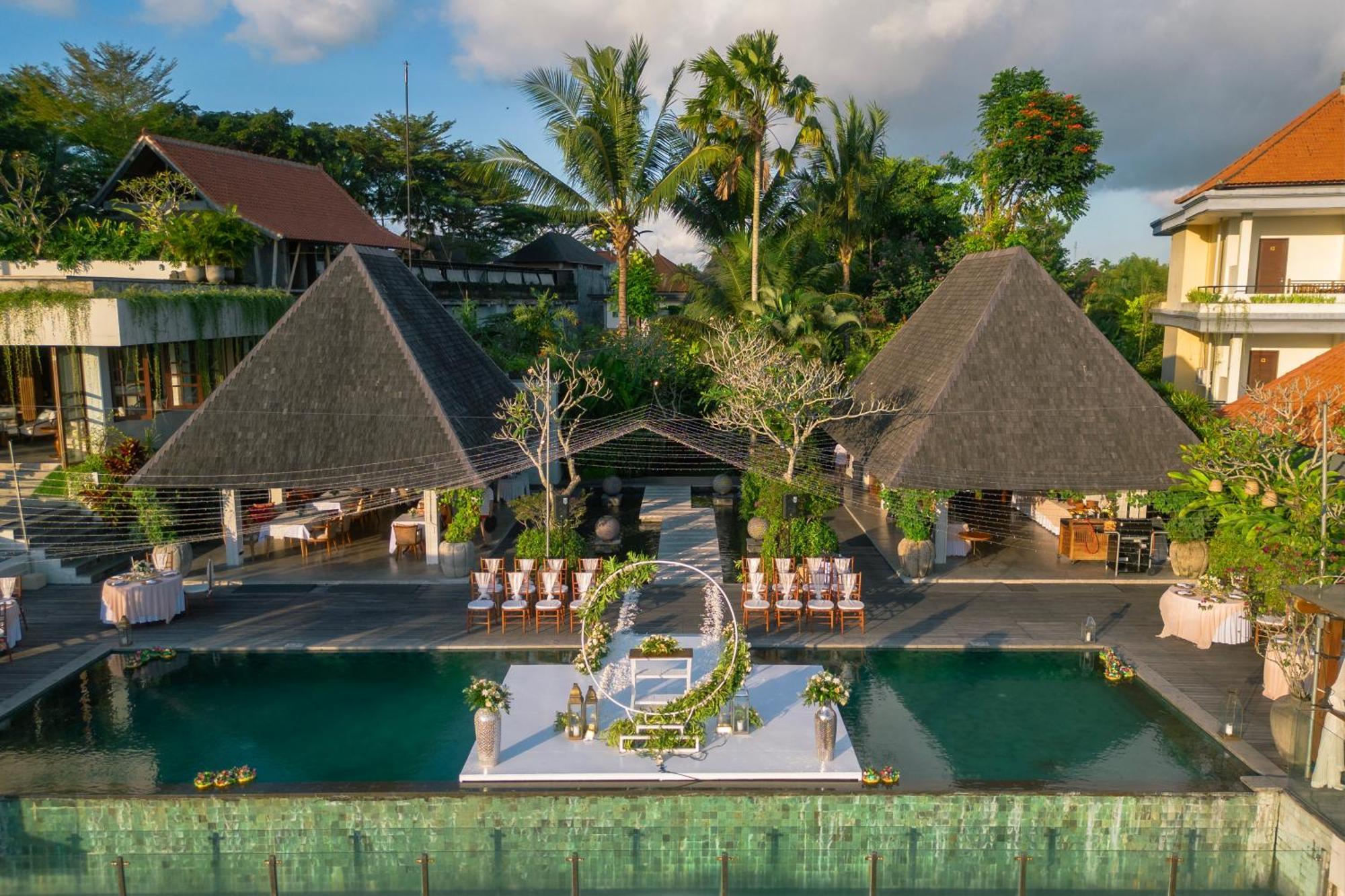 Goya Boutique Resort Убуд Экстерьер фото The resort's main pool